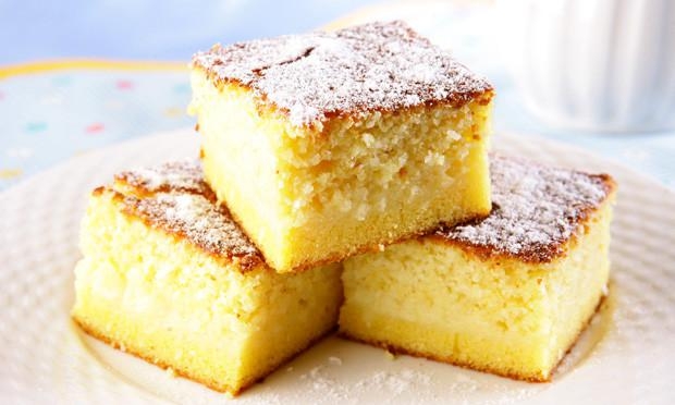 Bolo de fubá  divino