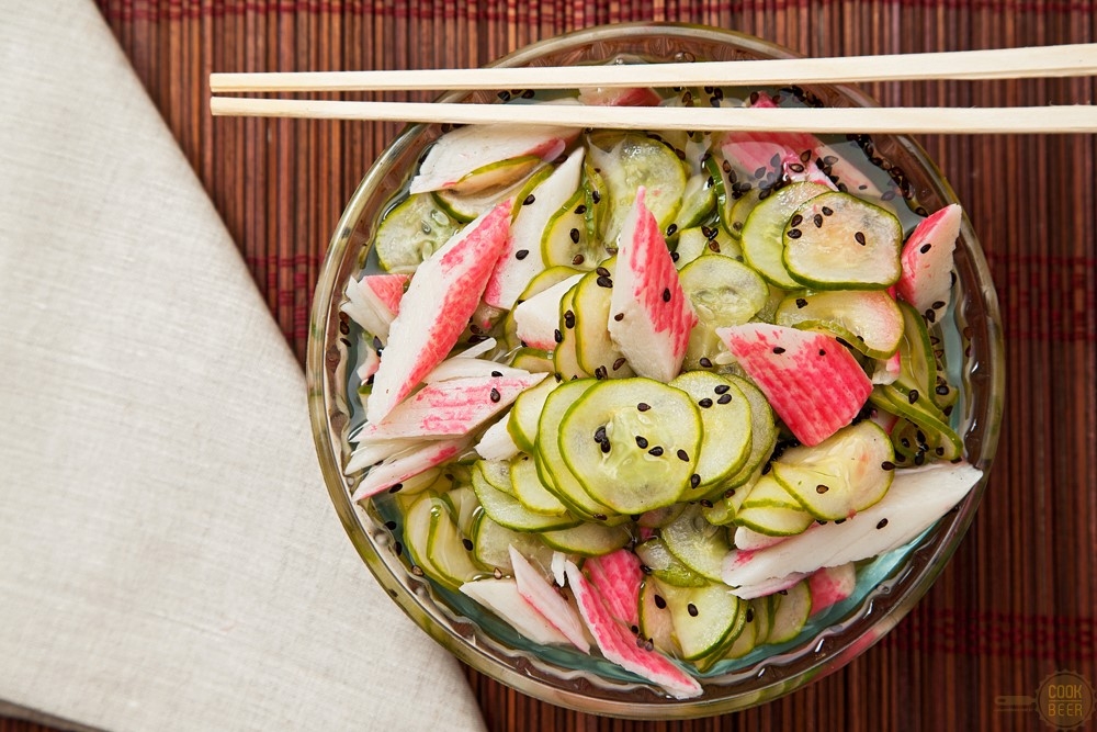 Salada de kani e pepino