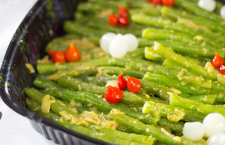 Salada de Vagem com Molho de Hortelã e Cottage